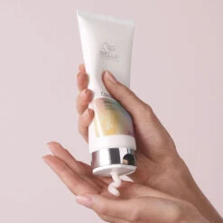 Wella Professionals Colormotion+ Conditioner 200ml -Pro Beauty Care Shop 547749 2