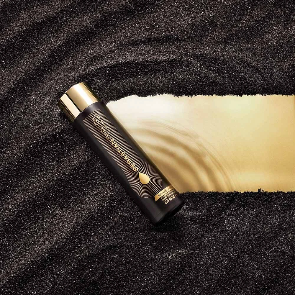 Sebastian Professional Dark Oil Lightweight Conditioner 250ml 3 Sebastian Professional Dark Oil Lightweight Conditioner 250ml - Image 3